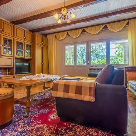 Family Apartment *