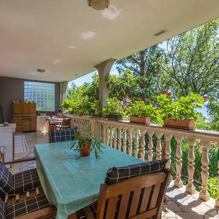 Family Apartment *
